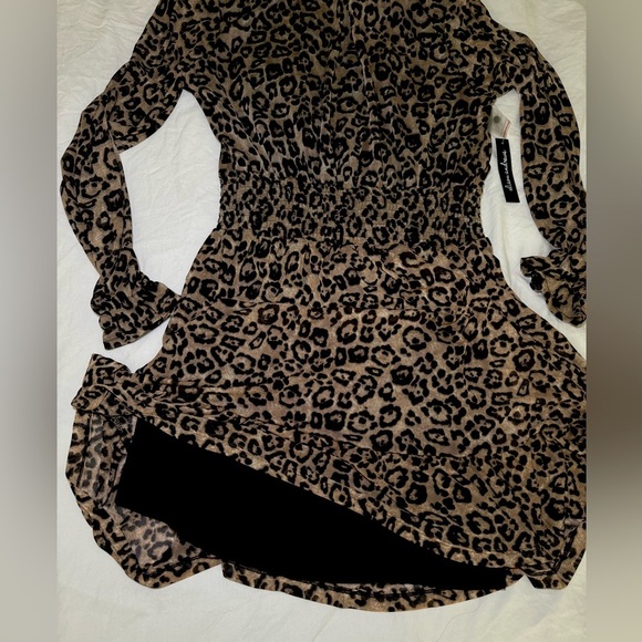 Alison Andrews NWT Dress Cheetah Medium Long Sleeve Tiered Dress Midi - Picture 4 of 8